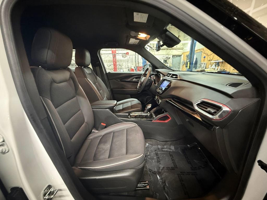Used 2023 Chevrolet TrailBlazer RS w/ Convenience Package AWD/4WD image 22