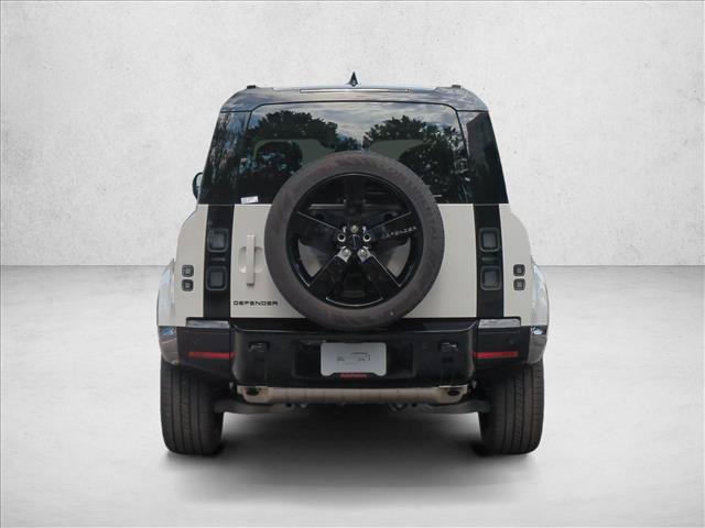 New 2026 Land Rover Defender 110 X-Dynamic SE AWD/4WD image 5