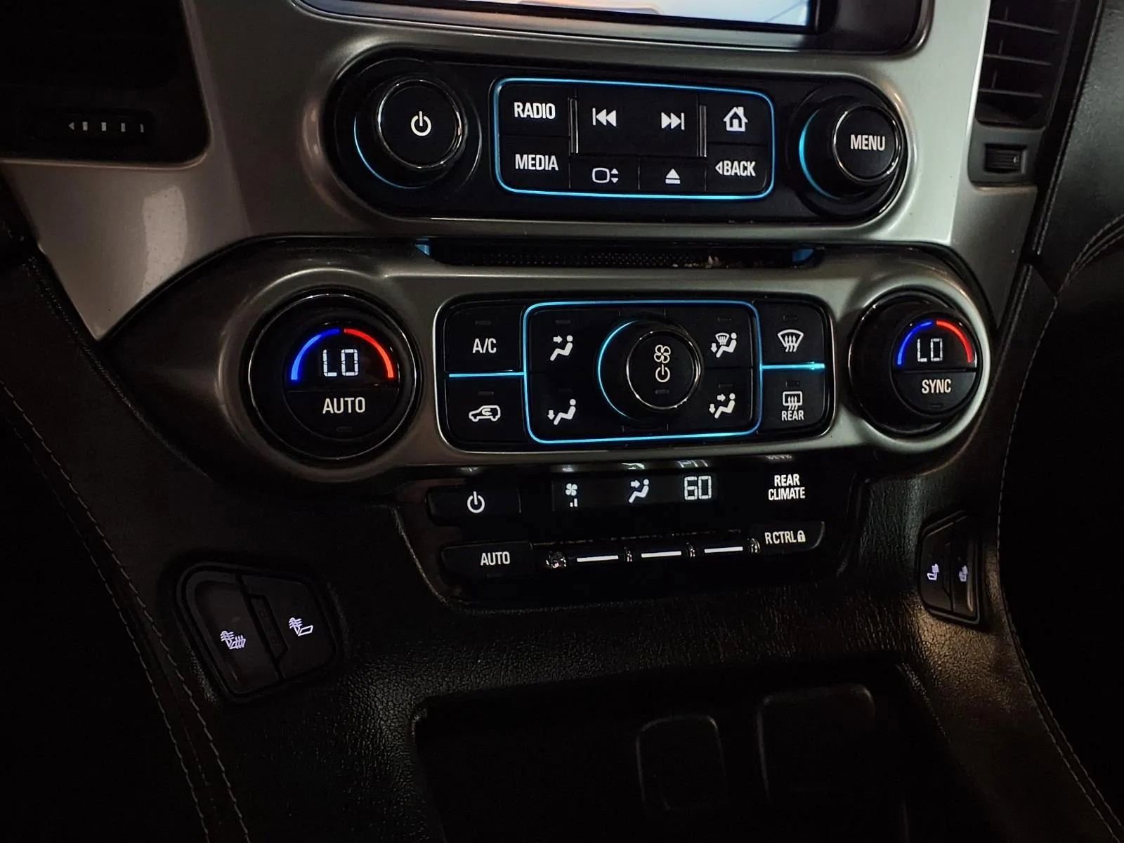 Used 2016 Chevrolet Suburban LT AWD/4WD image 25