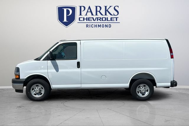 New 2025 Chevrolet Express 2500 RWD image 5