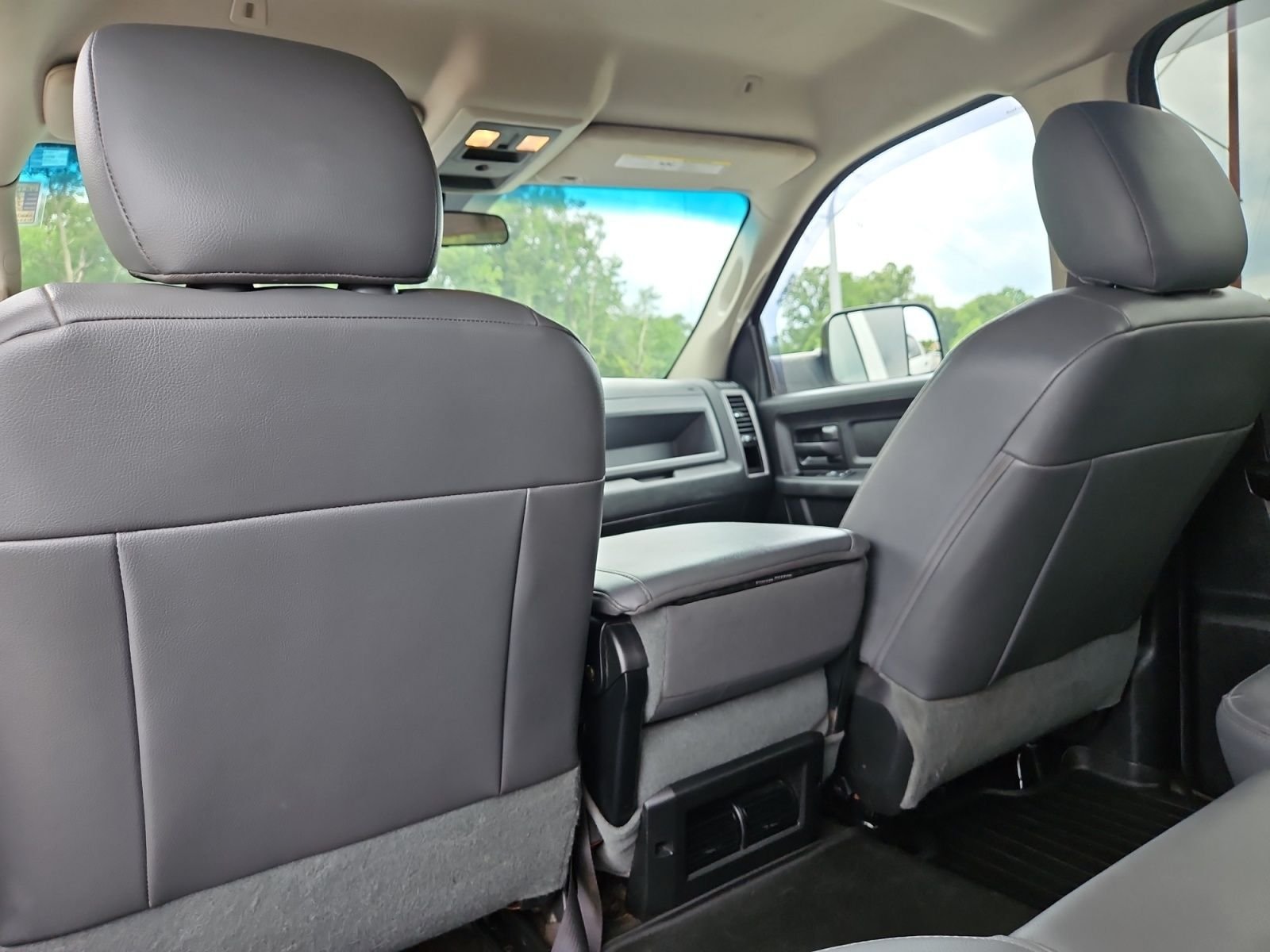 Used 2017 RAM 2500 Tradesman w/ Chrome Appearance Group AWD/4WD image 20