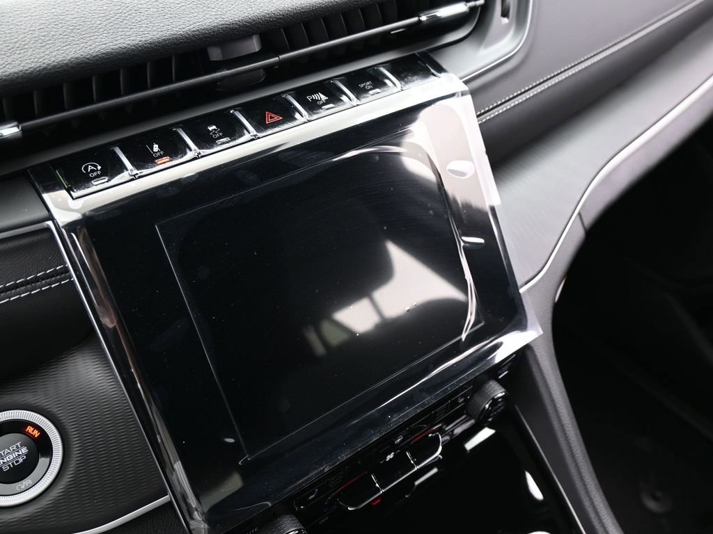 New 2026 Jeep Grand Cherokee Laredo X image 21