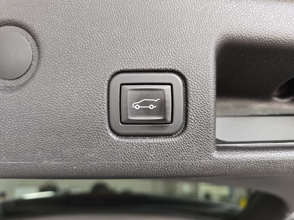 Used 2024 Chevrolet Equinox LT AWD/4WD image 13