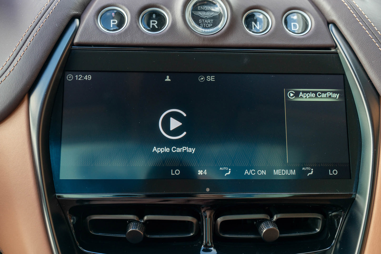 Used 2021 Aston Martin DBX image 23