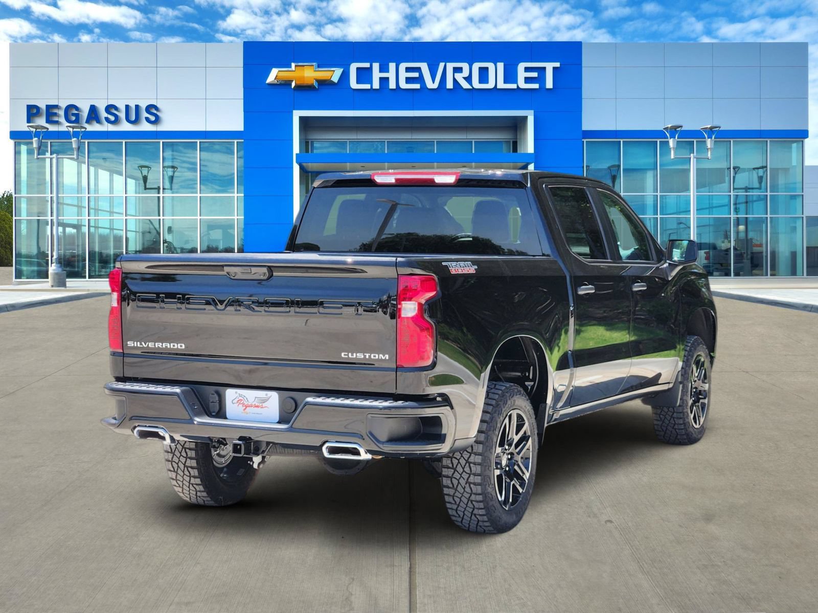 New 2026 Chevrolet Silverado 1500 Custom Trail Boss AWD/4WD image 5