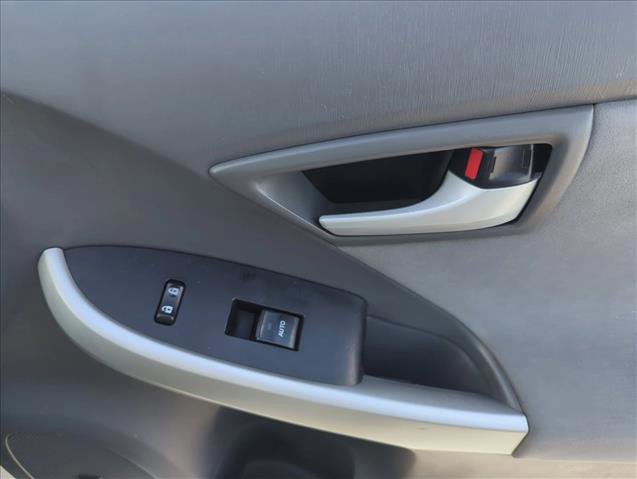 Used 2010 Toyota Prius Three image 25