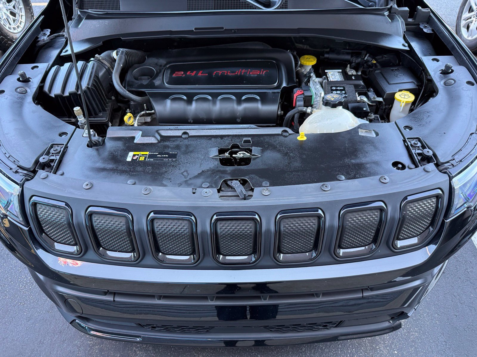 Used 2022 Jeep Compass Latitude w/ Convenience Group AWD/4WD image 37