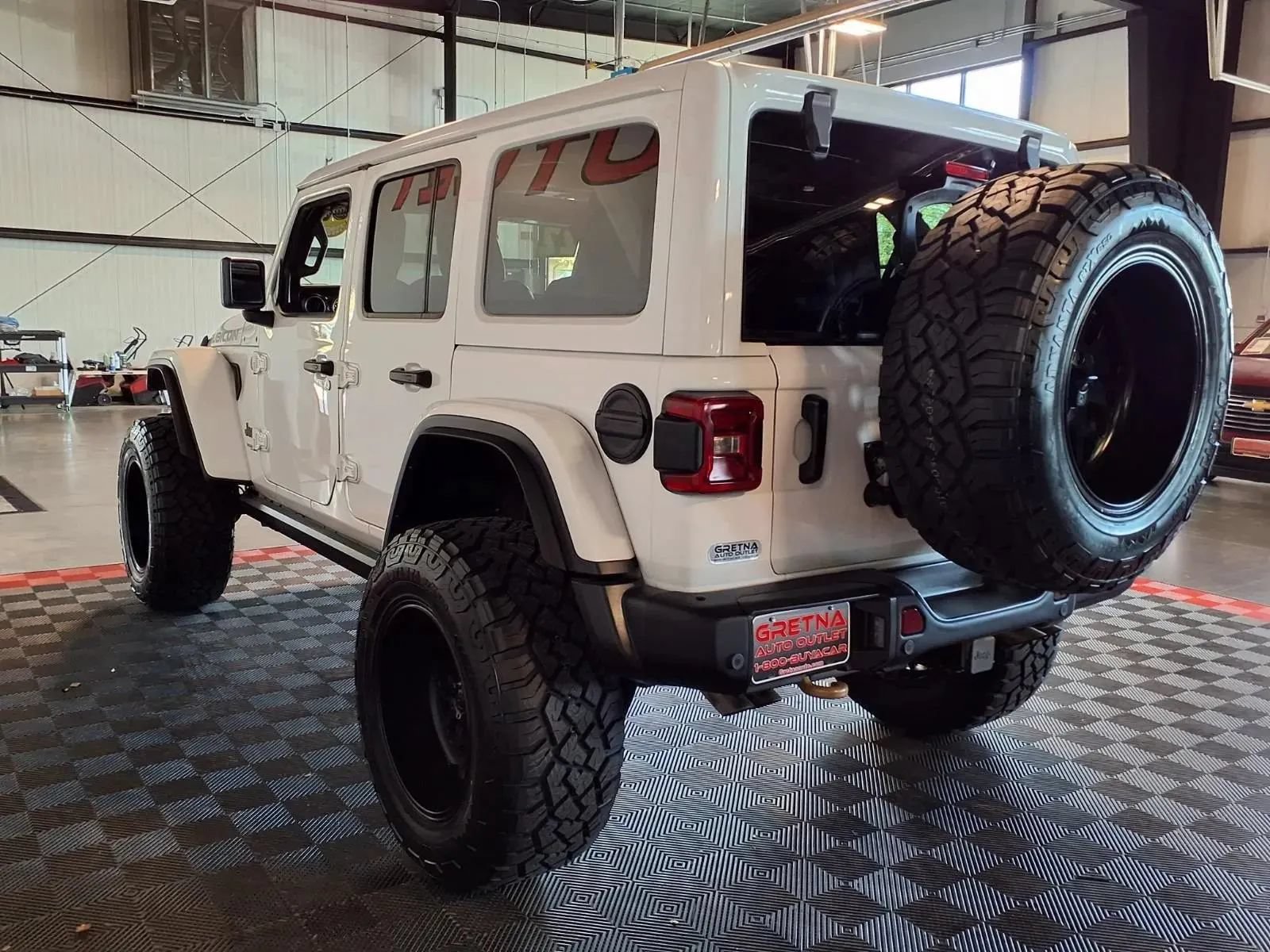 Used 2022 Jeep Wrangler Unlimited Rubicon w/ Trailer Tow Package AWD/4WD image 5