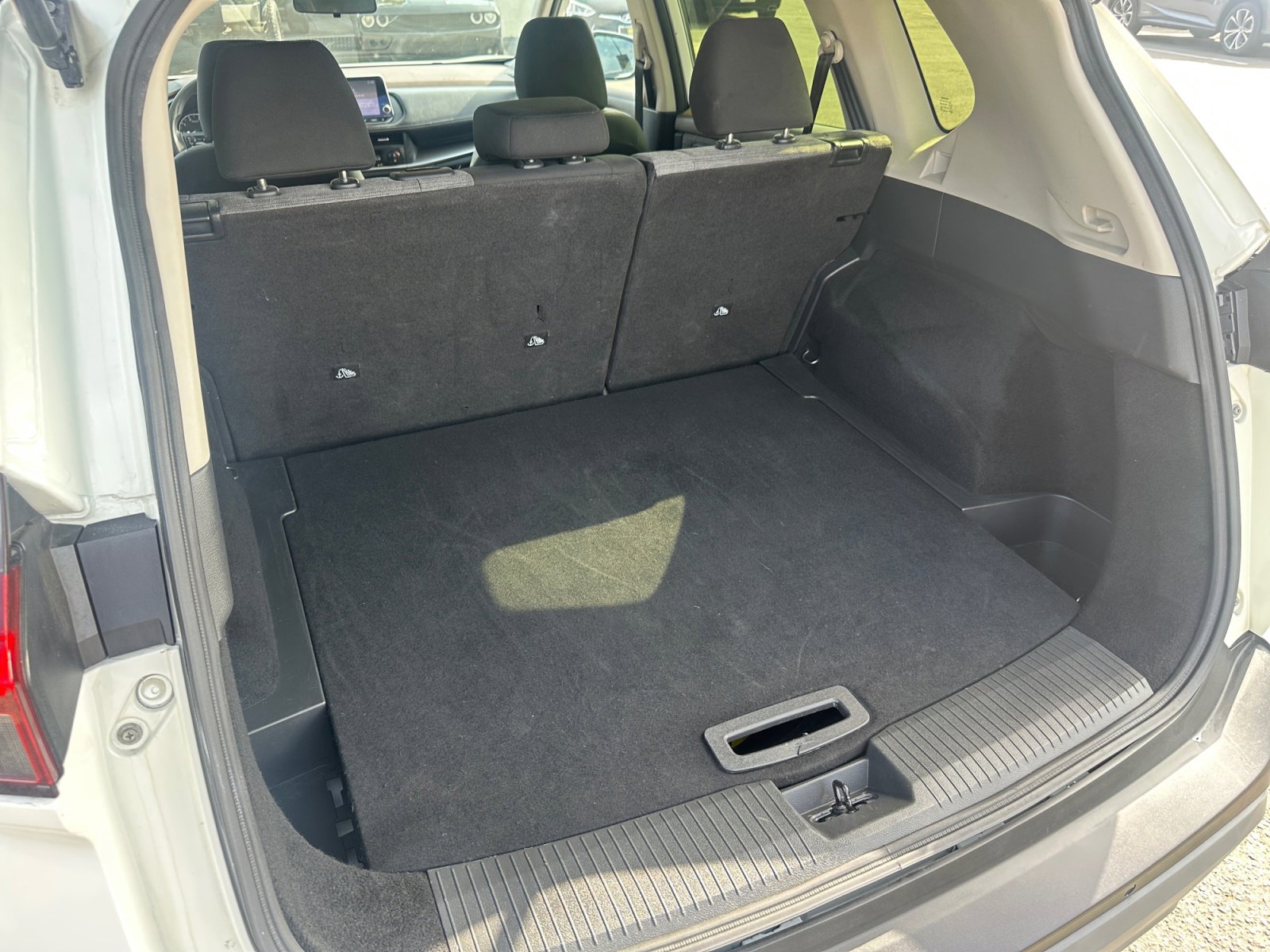 Used 2023 Nissan Rogue SV image 25