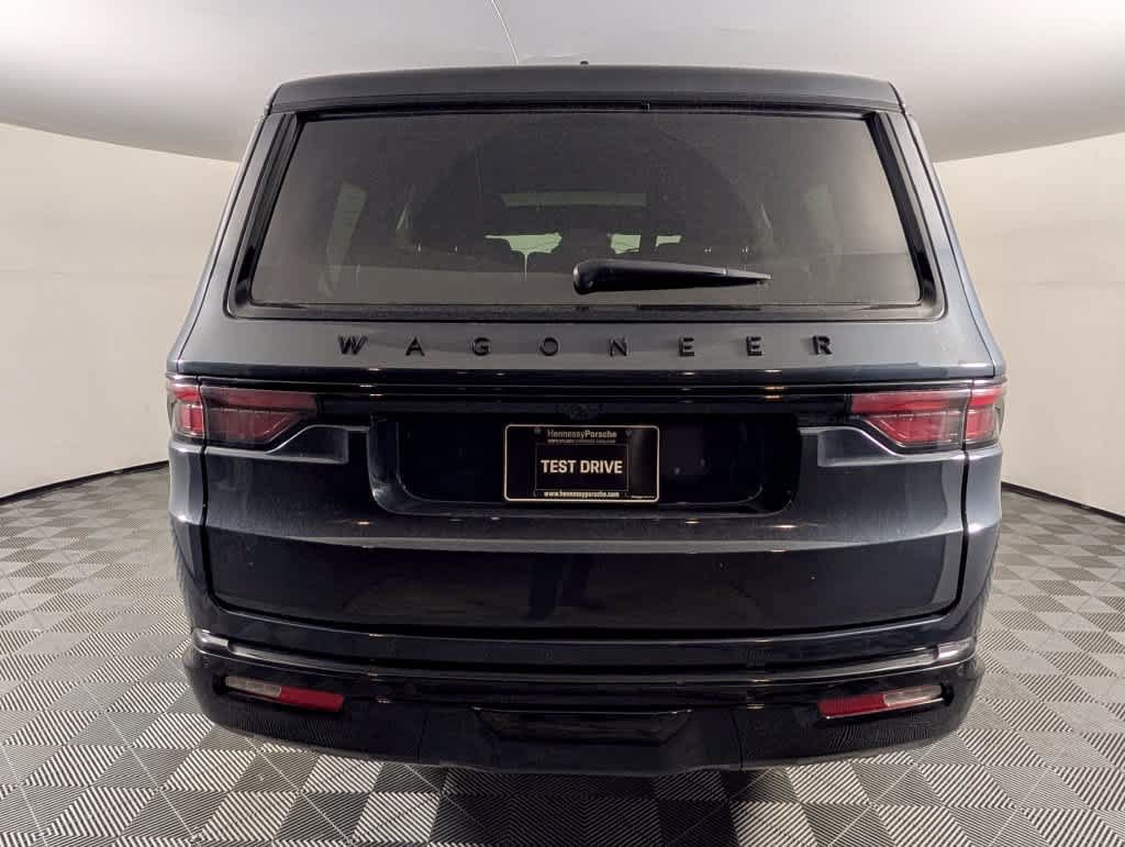 Used 2023 Jeep Wagoneer Series II RWD image 6