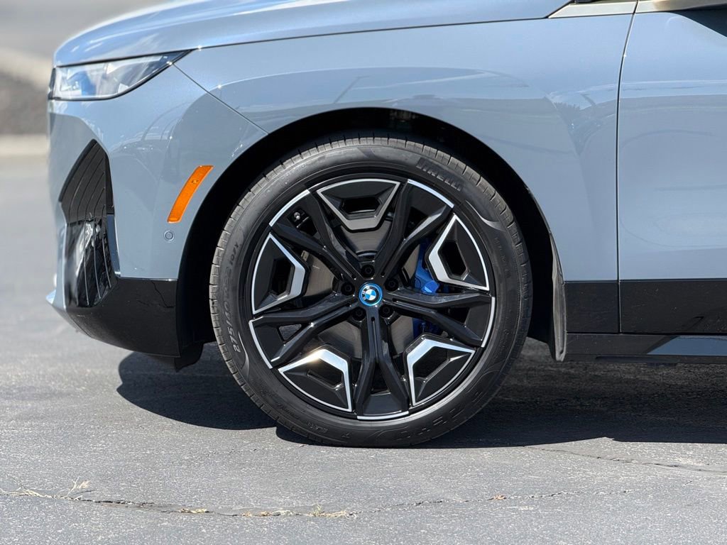 Used 2023 BMW iX M60 w/ Executive Package AWD/4WD image 8