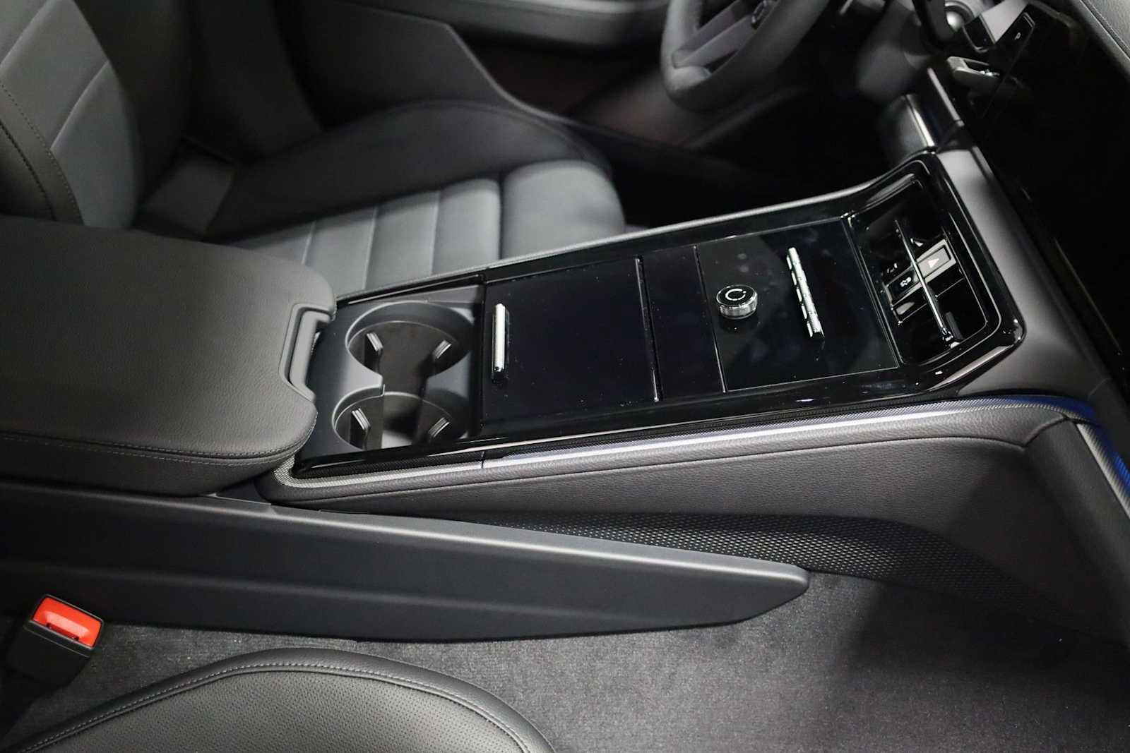 New 2026 Porsche Panamera image 21