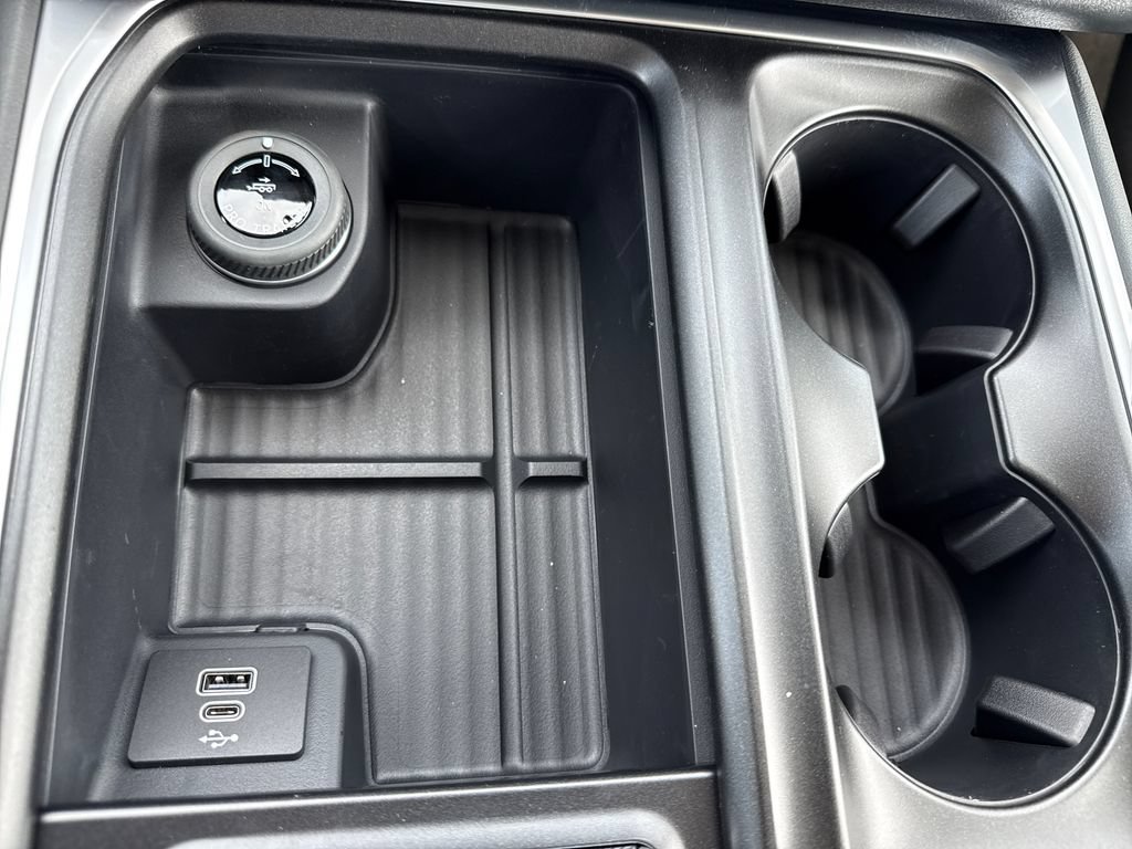 New 2027 Ford Expedition Max Active RWD image 32