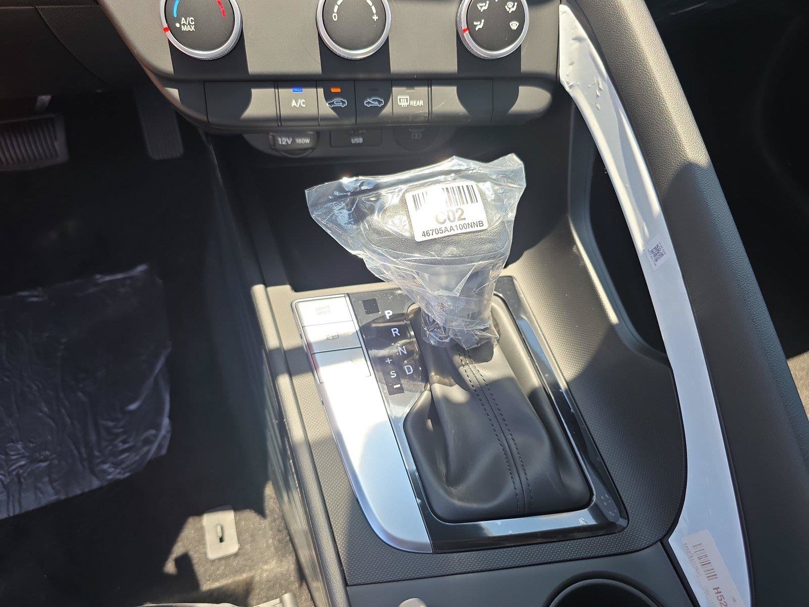 New 2026 Hyundai Elantra SE FWD image 21