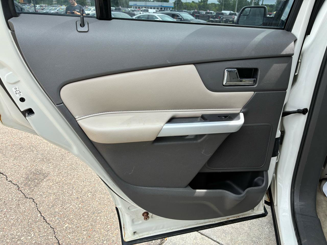 Used 2011 Ford Edge SE w/ 101A Rapid Spec Order Code FWD image 13