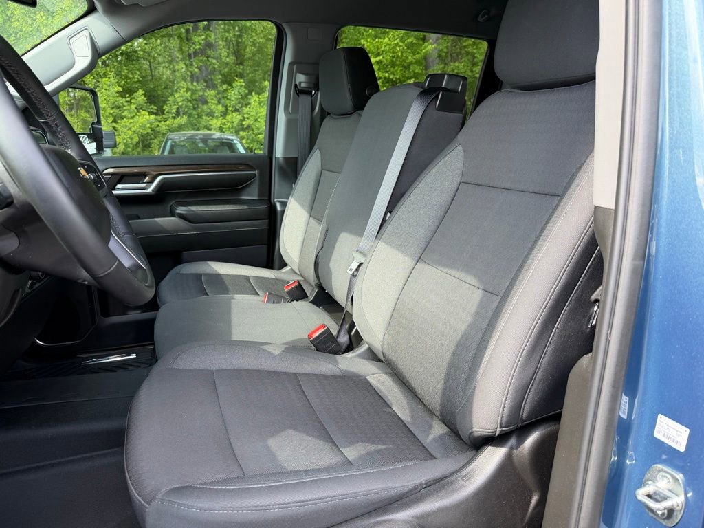 Used 2024 Chevrolet Silverado 2500 LT w/ All Star Edition AWD/4WD image 12