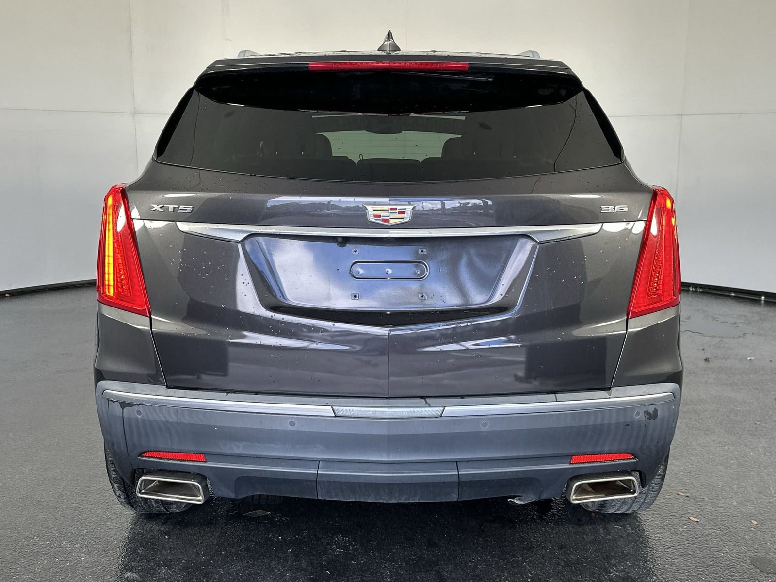 Used 2018 Cadillac XT5 AWD image 10