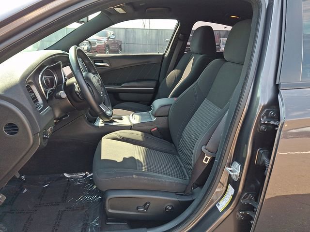 Used 2018 Dodge Charger R/T w/ Navigation & Travel Group image 13