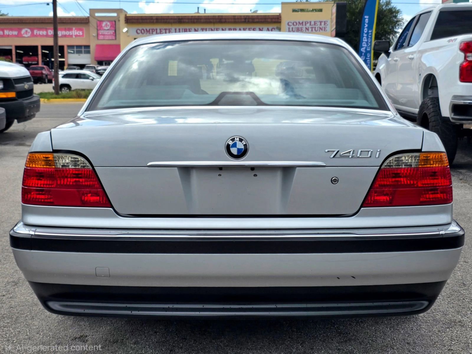 Used 2000 BMW 740i RWD image 2