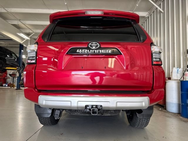 Used 2021 Toyota 4Runner TRD Off-Road AWD/4WD image 10