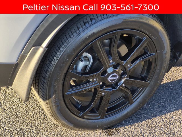 Certified 2024 Nissan Kicks SR w/ SR Premium Package FWD image 7