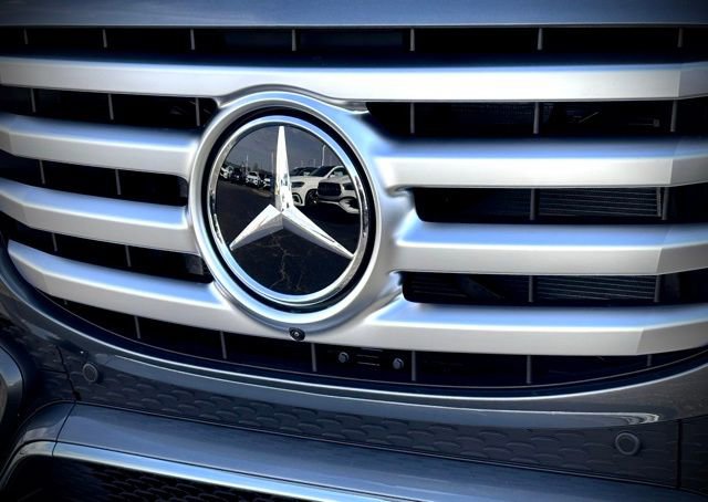 New 2026 Mercedes-Benz GLS 450 4MATIC image 5