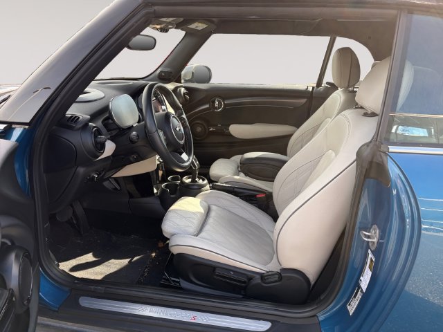Used 2024 MINI Cooper S FWD image 9