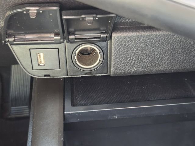 Used 2022 Toyota Camry SE image 24