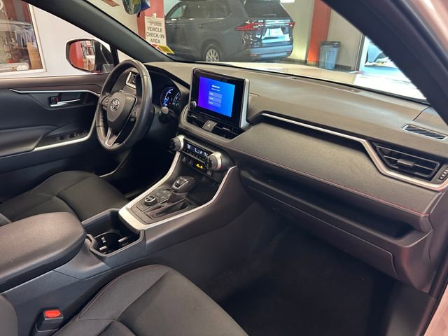 Certified 2024 Toyota RAV4 SE w/ Weather & Moonroof Package AWD/4WD image 17