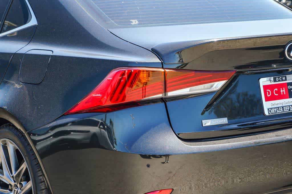 Used 2020 Lexus IS 300 F Sport w/ F Sport Package RWD image 7