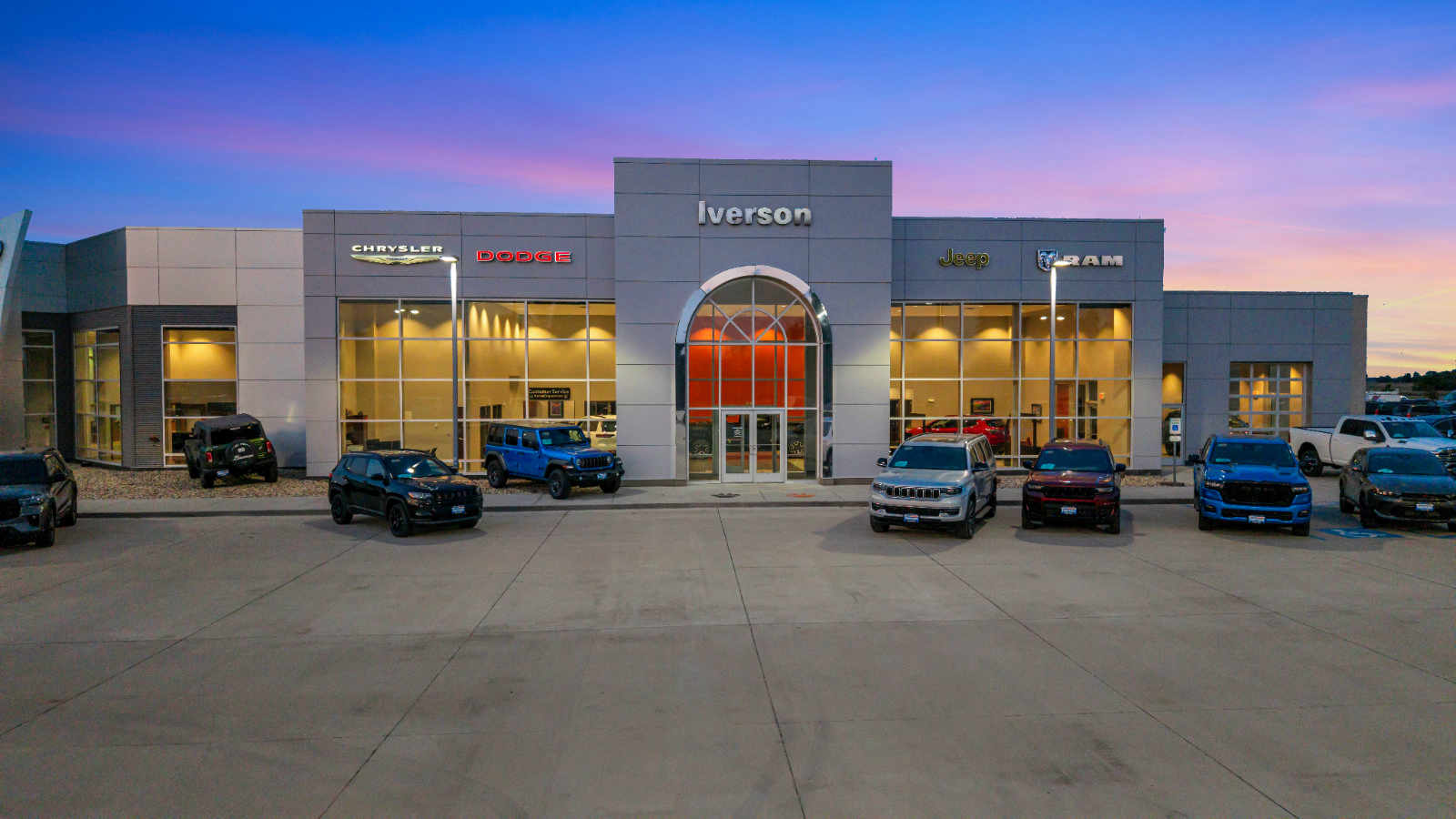Used 2022 GMC Yukon XL Denali w/ Denali Ultimate Package AWD/4WD image 23