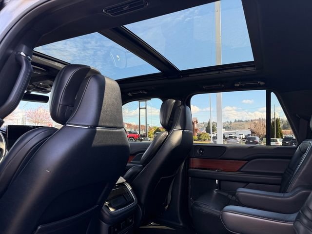 Used 2022 Lincoln Navigator L Reserve image 32