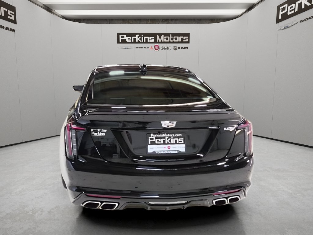 Used 2025 Cadillac CT5 V w/ Technology Package RWD image 4