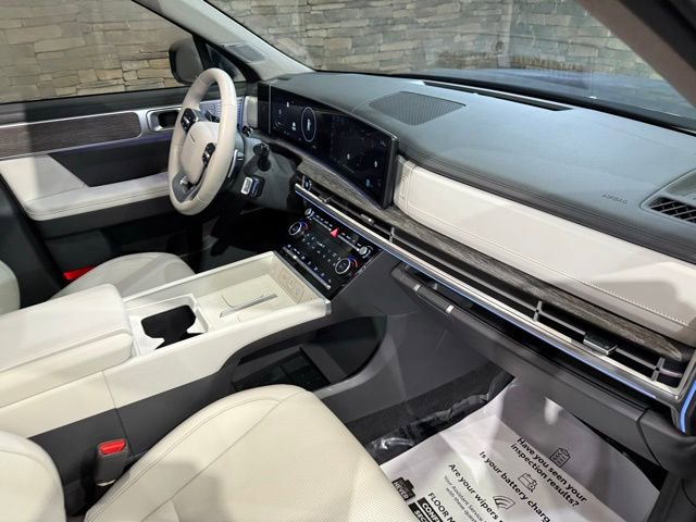 New 2026 Hyundai Santa Fe Limited AWD/4WD image 32