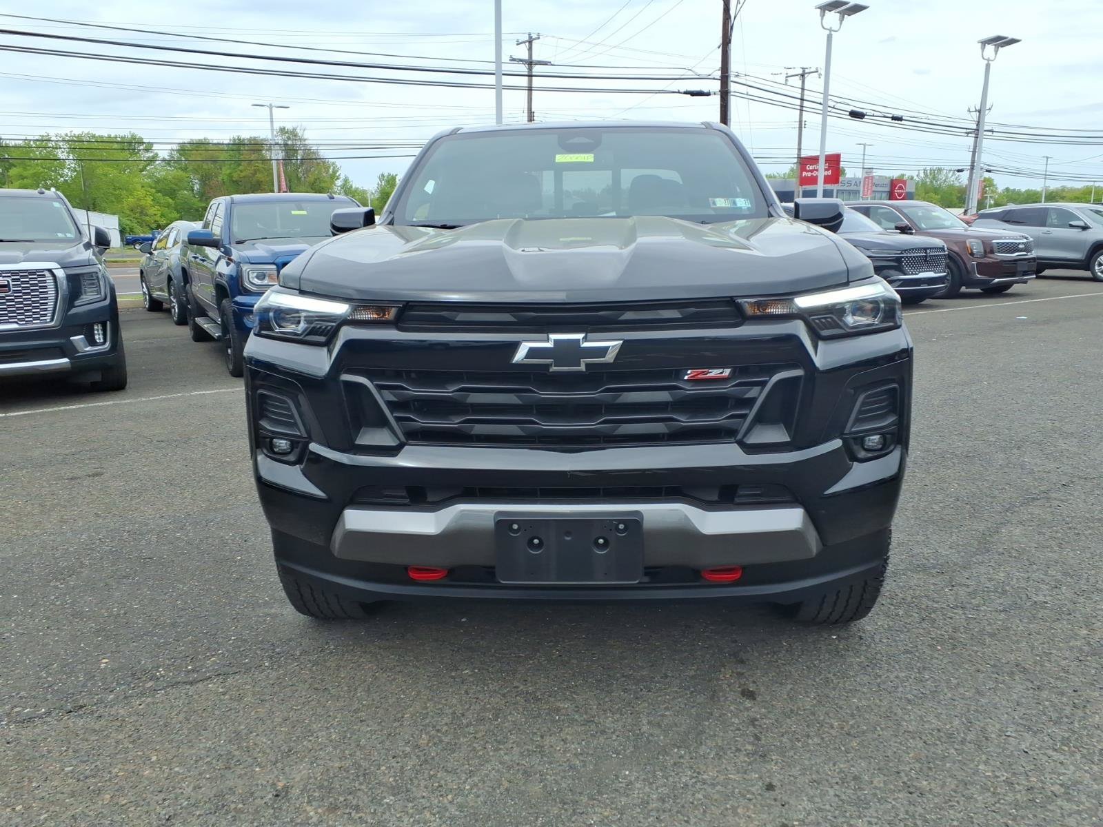 Used 2023 Chevrolet Colorado Z71 w/ Z71 Convenience Package 2 AWD/4WD image 9