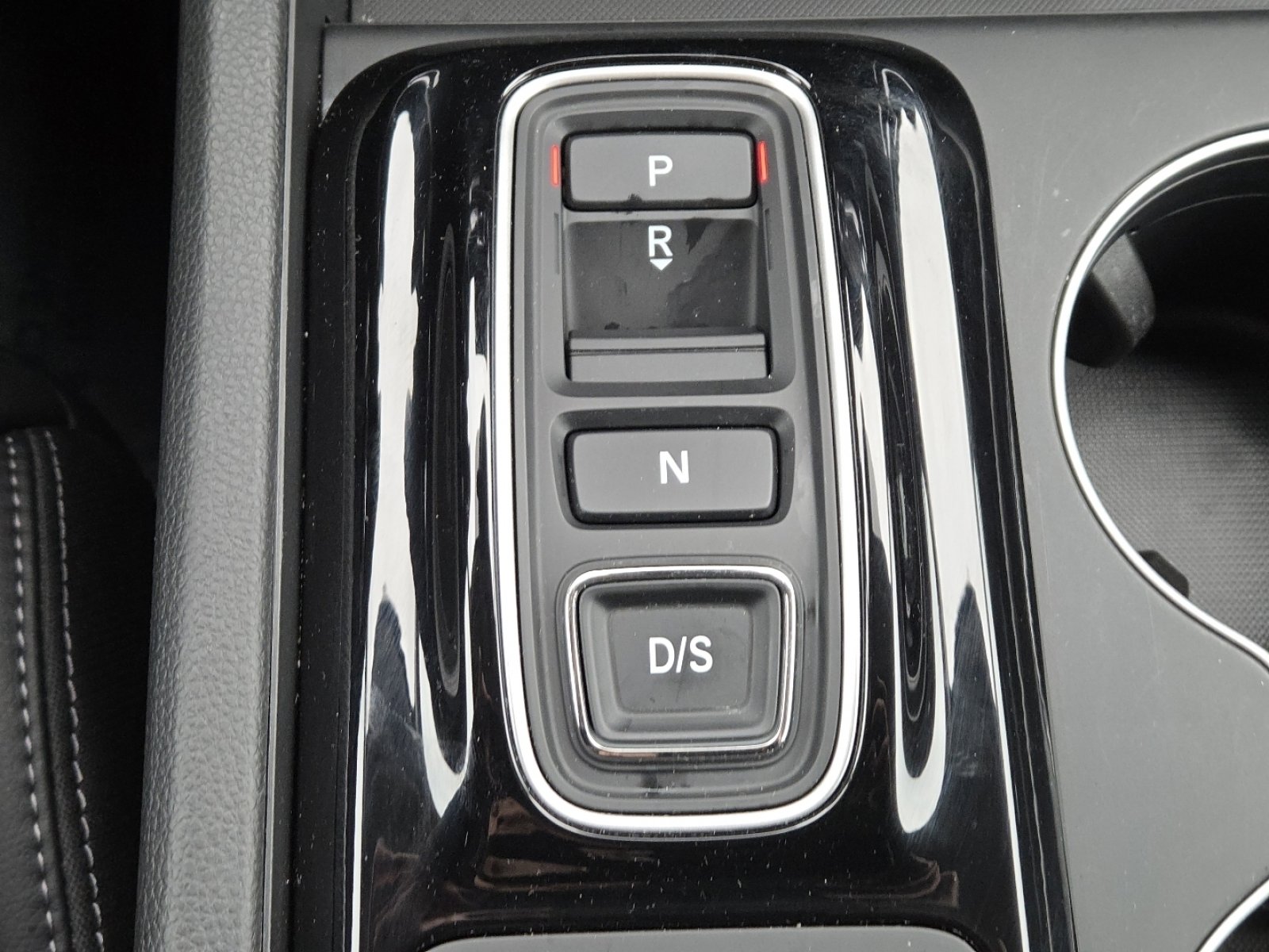 Used 2025 Honda Pilot EX-L image 32