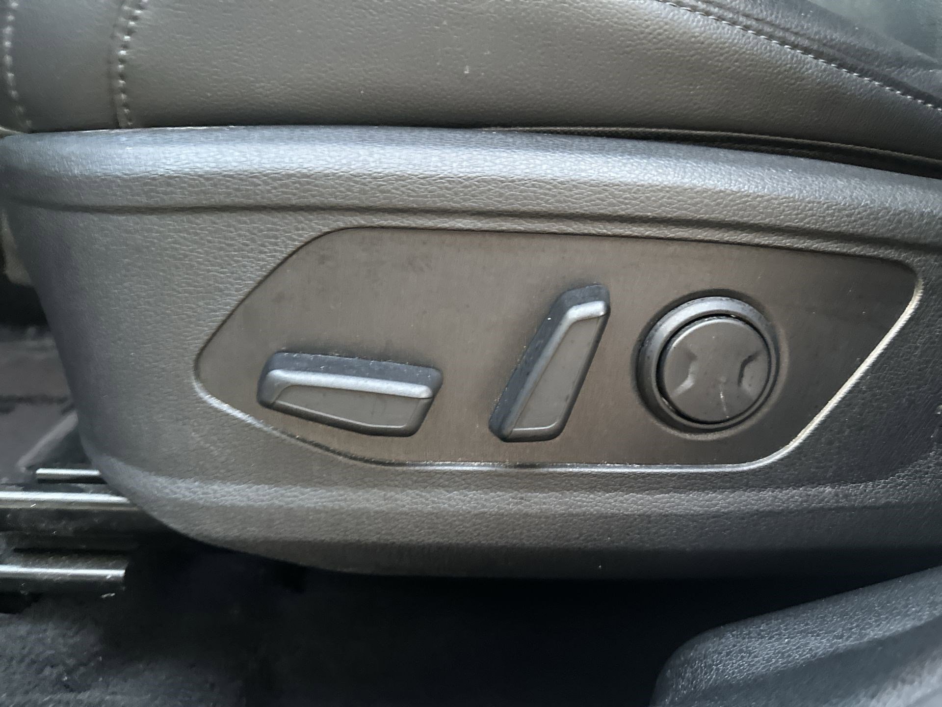 Used 2023 Kia Sportage EX image 14