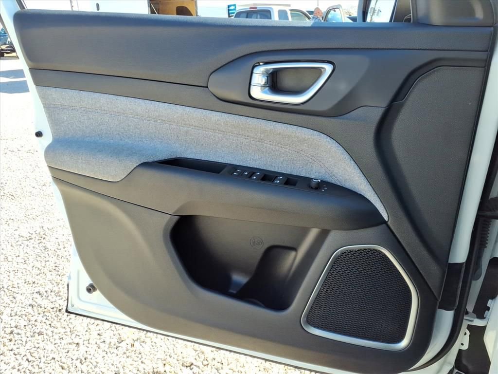 Used 2022 Jeep Compass Latitude image 31