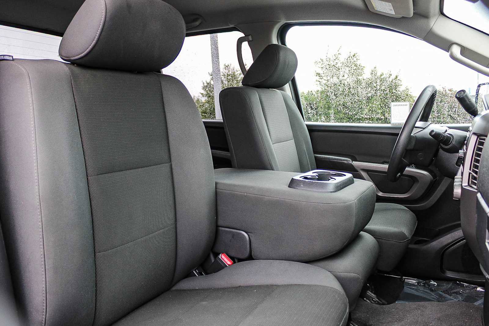 Used 2015 Nissan Titan S image 14