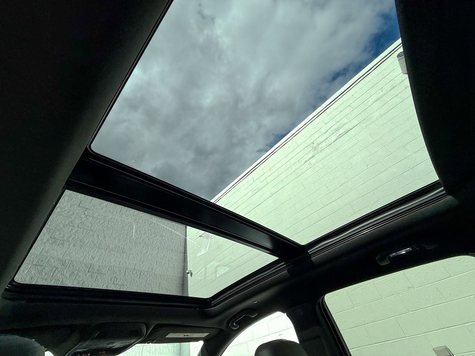 New 2025 Cadillac XT5 Premium Luxury w/ LPO, Floor Liner Package image 35