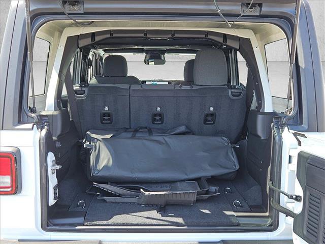 Used 2026 Jeep Wrangler Unlimited Sport AWD/4WD image 6