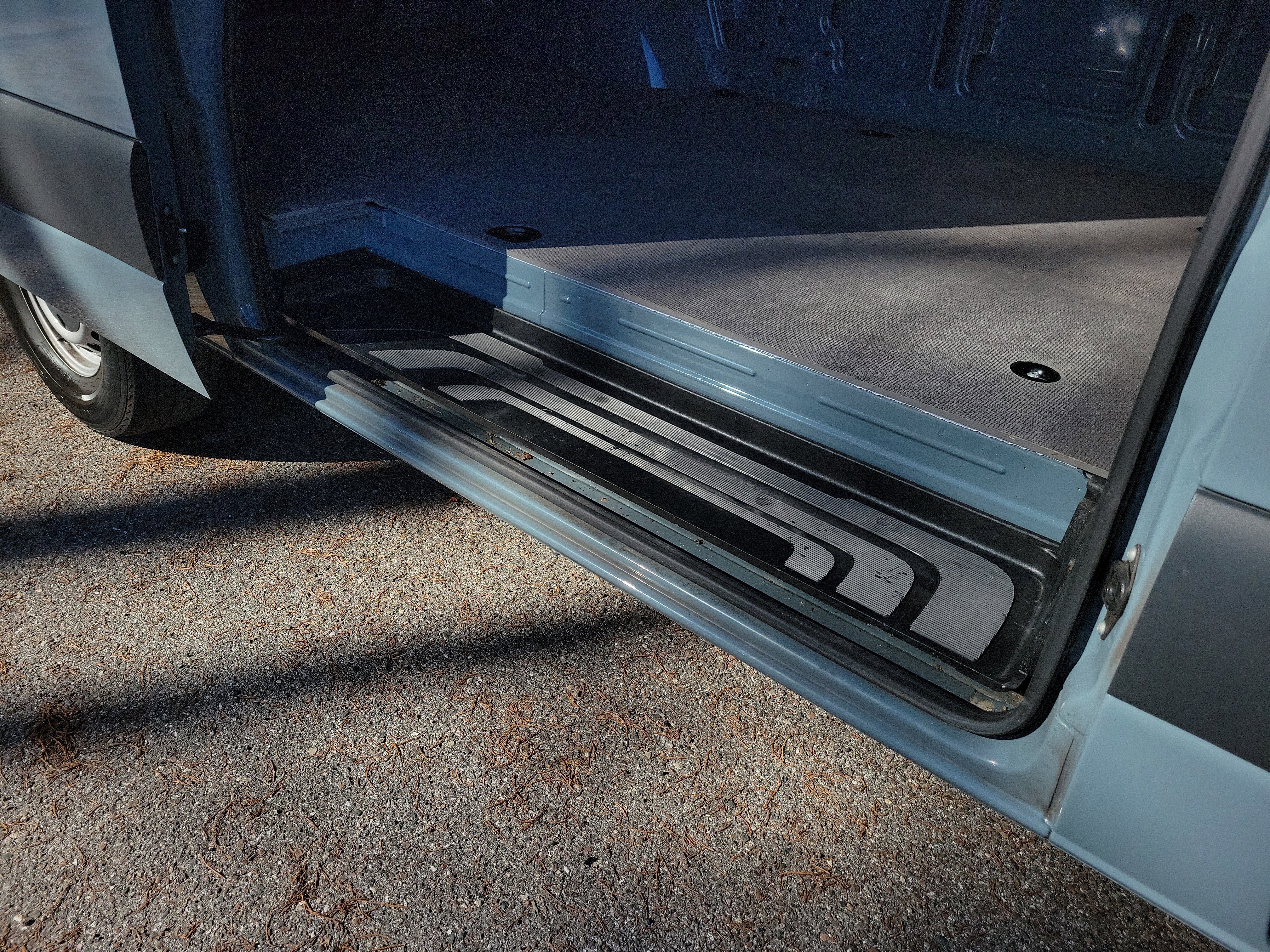 Used 2024 Mercedes-Benz Sprinter 2500 image 11