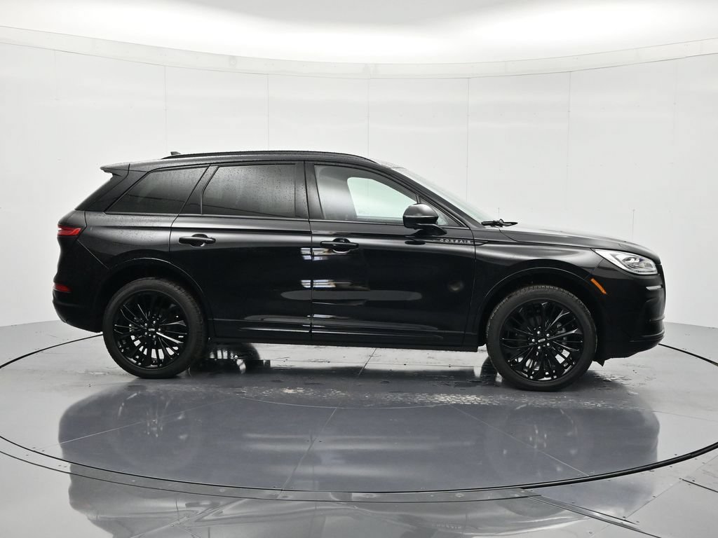 New 2026 Lincoln Corsair Reserve w/ Jet Appearance Package AWD/4WD image 4