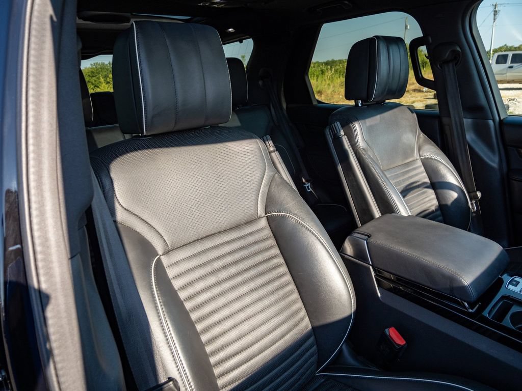 Used 2019 Land Rover Discovery HSE Luxury AWD/4WD image 19