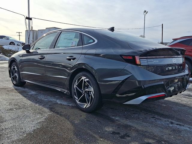 New 2026 Hyundai Sonata SEL FWD image 3