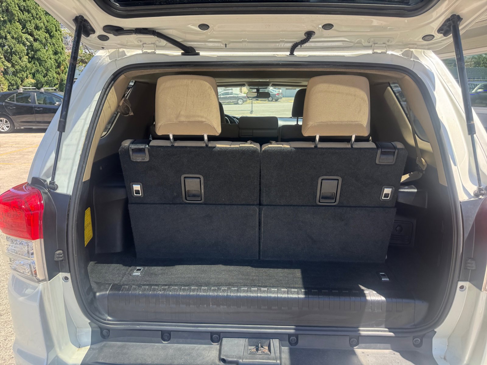 Used 2011 Toyota 4Runner SR5 image 17
