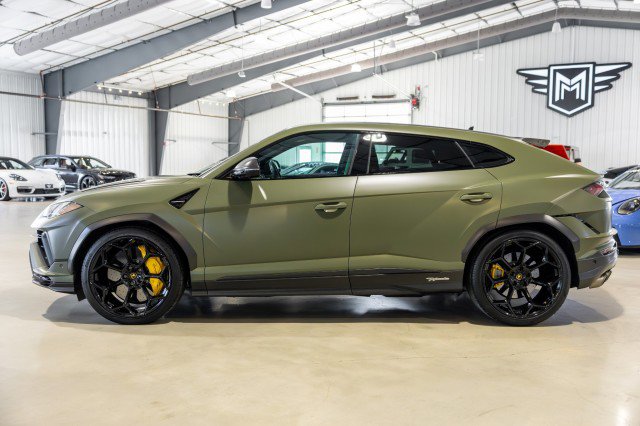 Used 2023 Lamborghini Urus Performante image 3