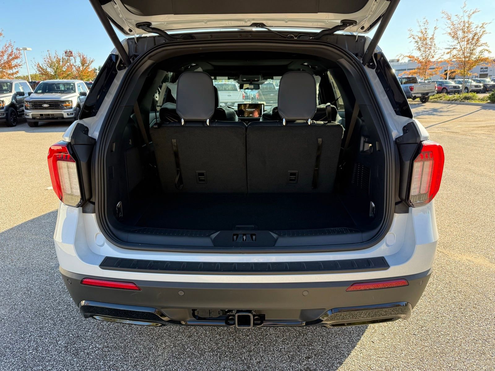 New 2026 Ford Explorer ST-Line image 43