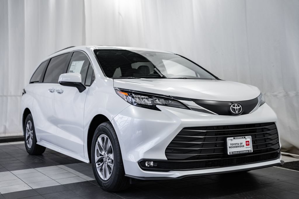 New 2026 Toyota Sienna XLE