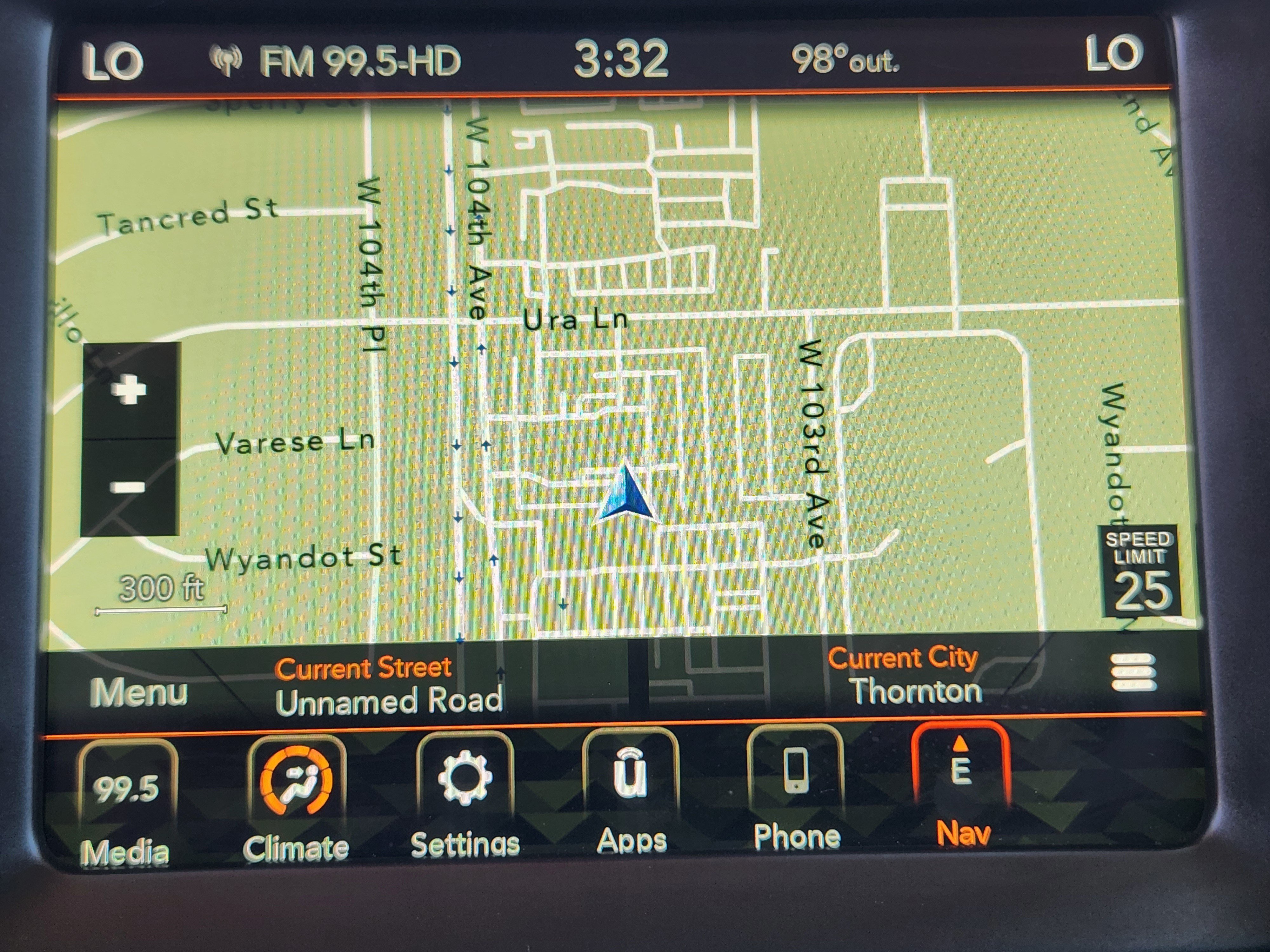 Used 2023 Jeep Renegade Latitude AWD/4WD image 12